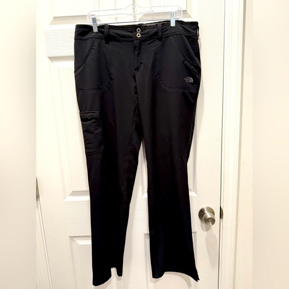 The North Face Women's 9" Rise Utility Fast Dry Recycle Poly Pants Size 14. - Picture 1 of 9